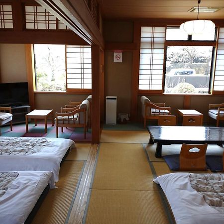Nishimiyasou Hotel Fudzsikavagucsiko Kültér fotó