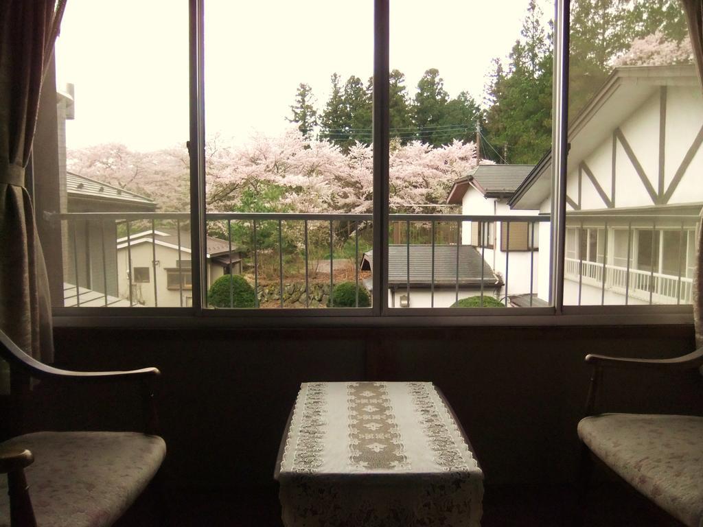 Nishimiyasou Hotel Fudzsikavagucsiko Kültér fotó